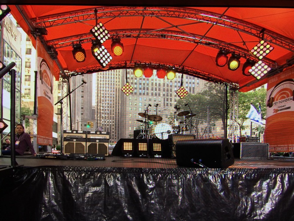 chauvet Keith Urban Today 2
