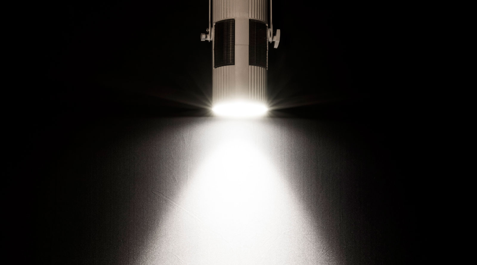 ovation h 105ww house light chauvet professional
