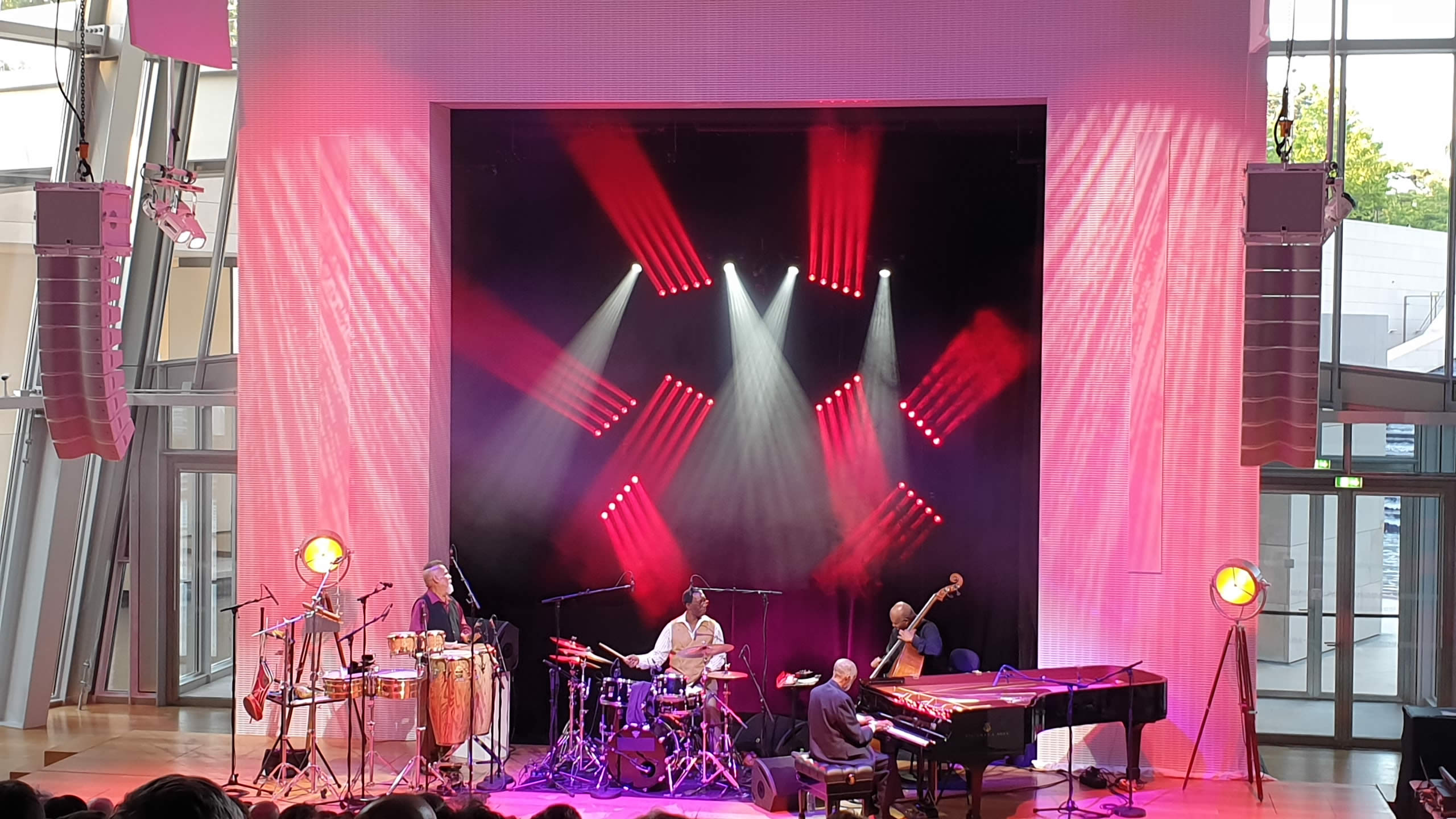 Puzzle SA Links Inspired Visions at la Fondation Louis Vuitton with CHAUVET Professional ...