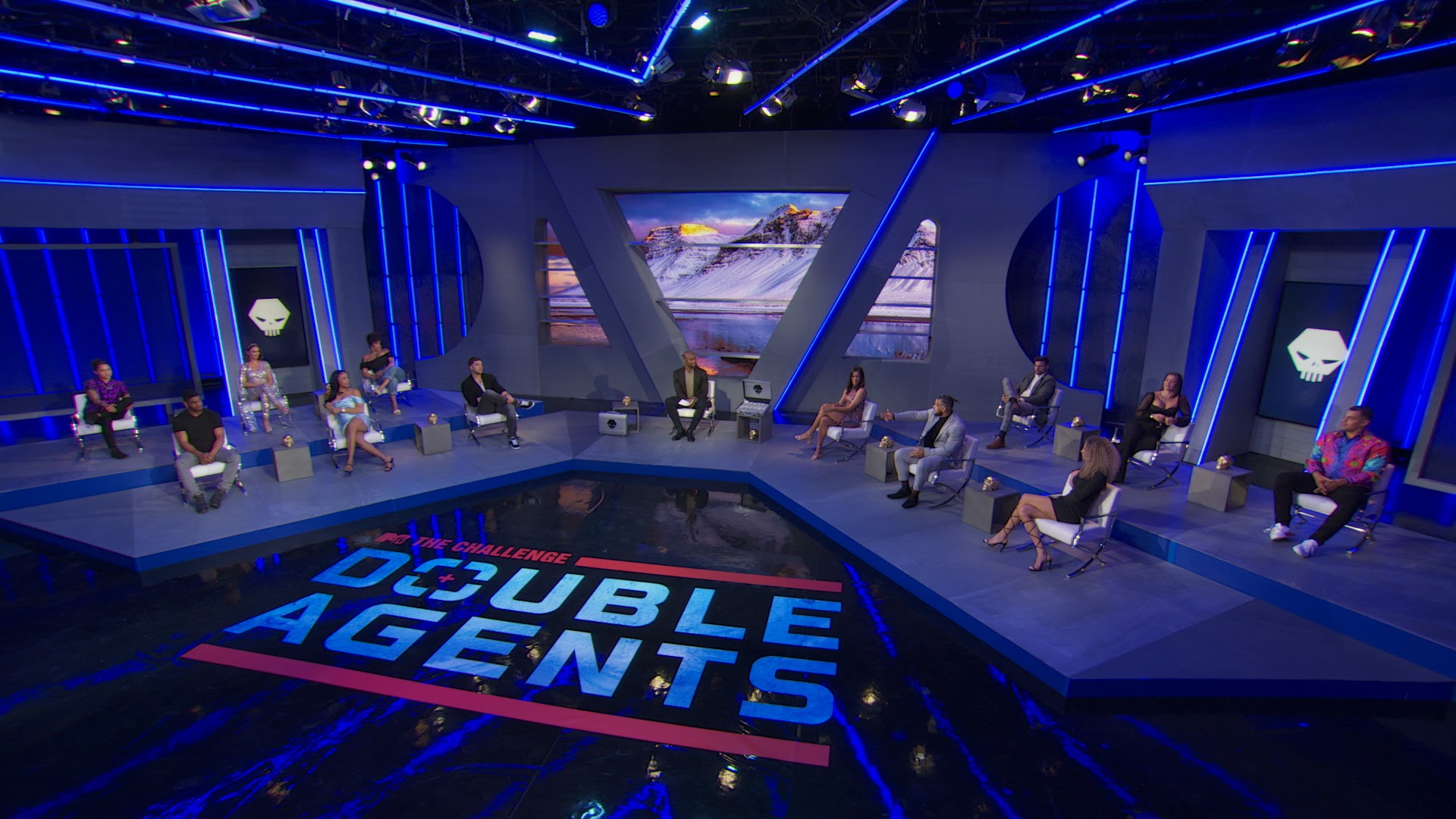 Mike Grabowski Balances Looks for MTV’s The Challenge Double Agents